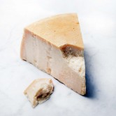 Italian Matured Hard Wedge (V) 1kg